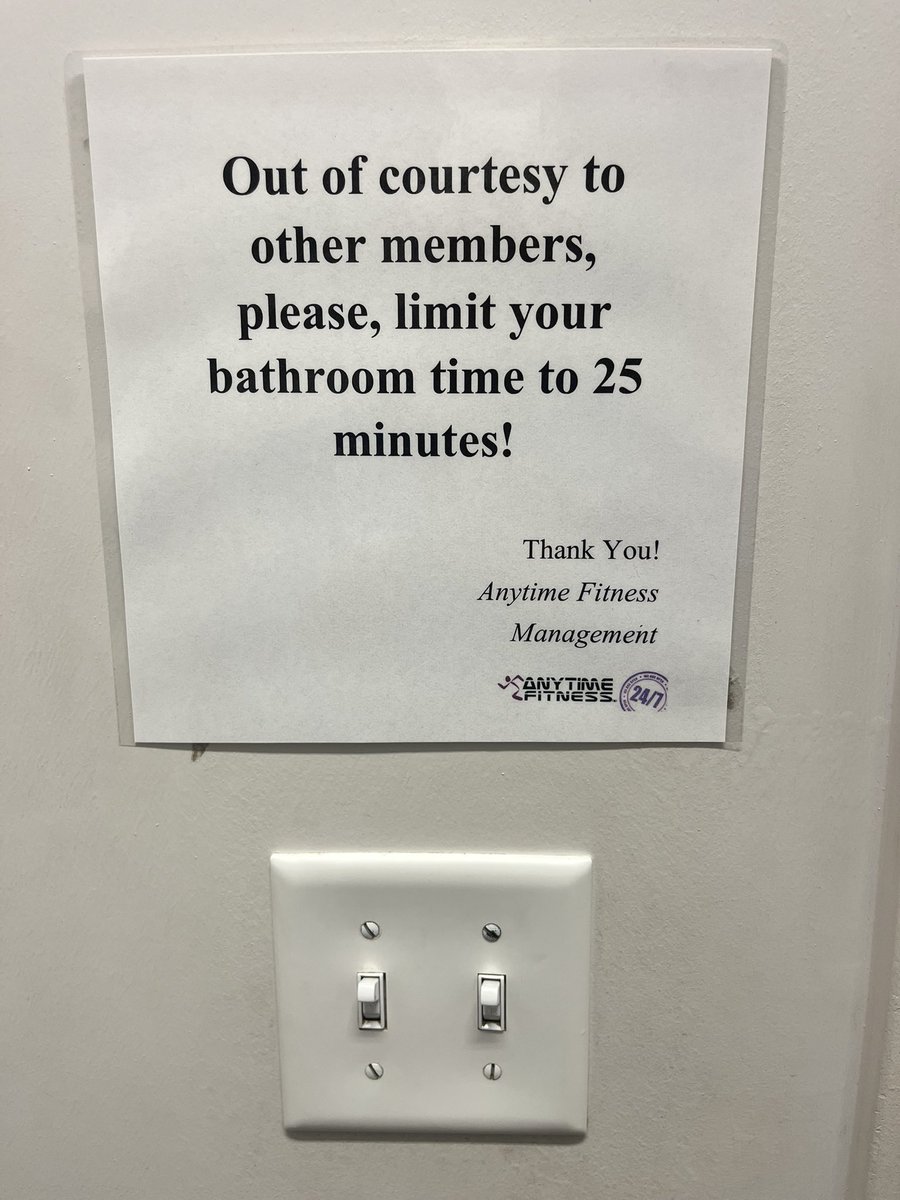 Tennessee so fucking poverty bro. They literally bagged up scoops of pre &amp; protein into ziplock baggies and selling em in the gym vending machine 💀💀💀💀 oh and a bathroom limit 😭😭😭😭