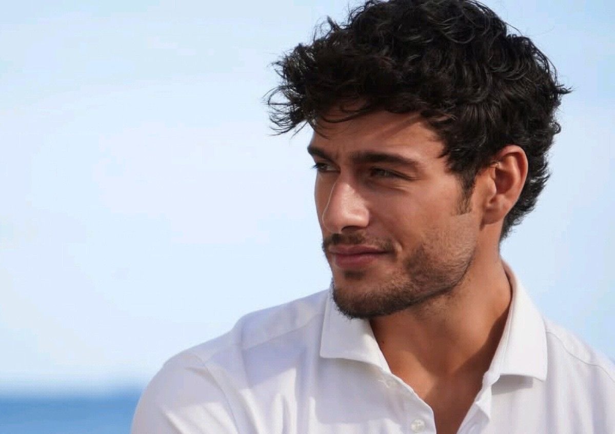 ᅠ
              ———————— 
          𝐈𝐍𝐓𝐄𝐑𝐀𝐂𝐓𝐈𝐎𝐍 𝐂𝐀𝐋𝐋
    
          ♡ para mención random. 
          ↻ para darme a conocer.