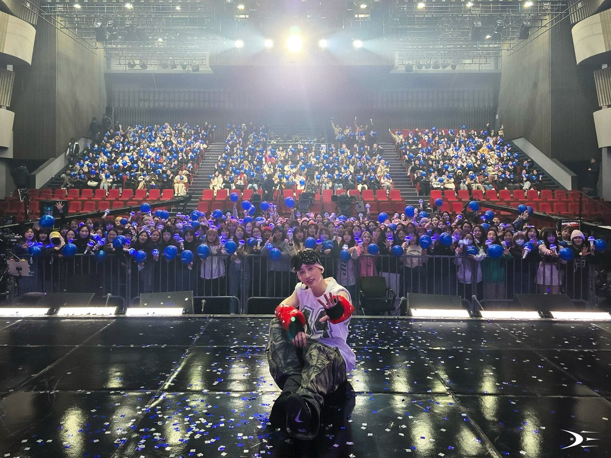 今思えば昨年は会社のプロジェクトに巻き込まれてめちゃくちゃ忙しかったけど、そのおかげであの時期のヒョクカムバ渡韓ができたんだな🤔
いつもなら2月なんて1000%無理だった❌

🐰この時のこといつも夢のようだったって話すけど、私にとっても夢の中にいるようなキラキラした時間だった💙