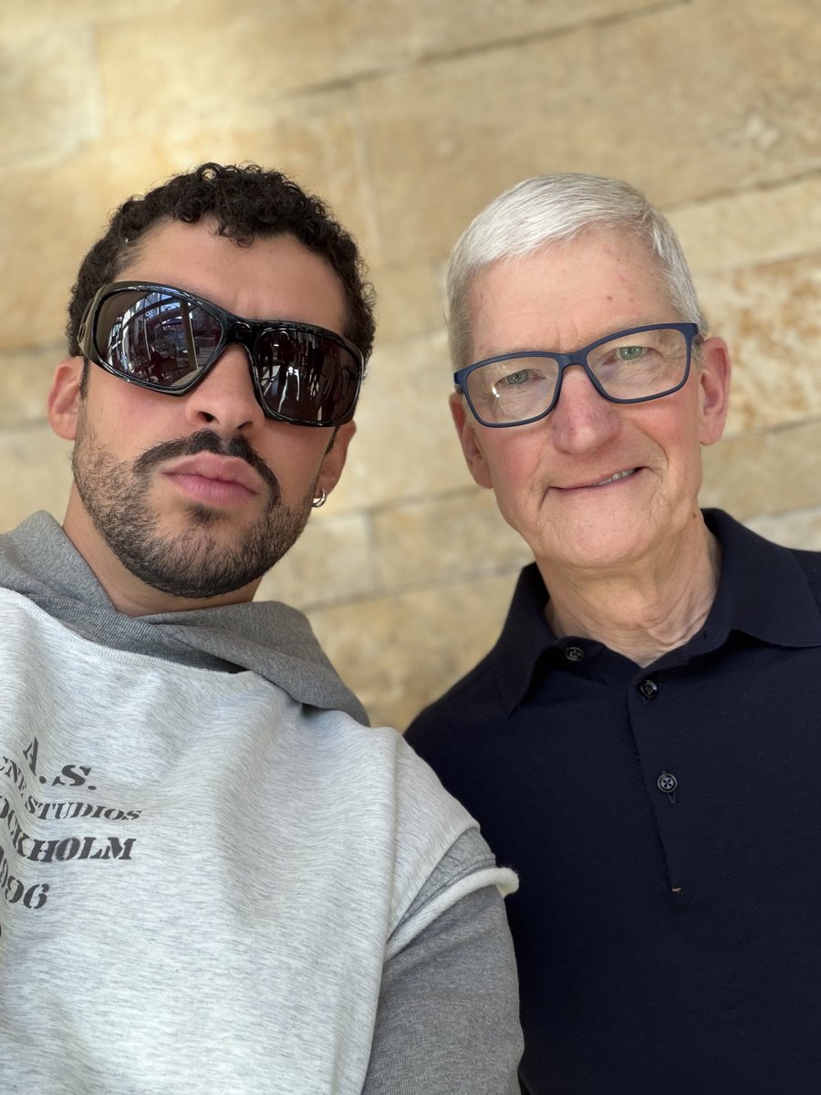 tim_cook's tweet image. Can’t wait for the Super Bowl and the  #AppleMusicHalftime Show!