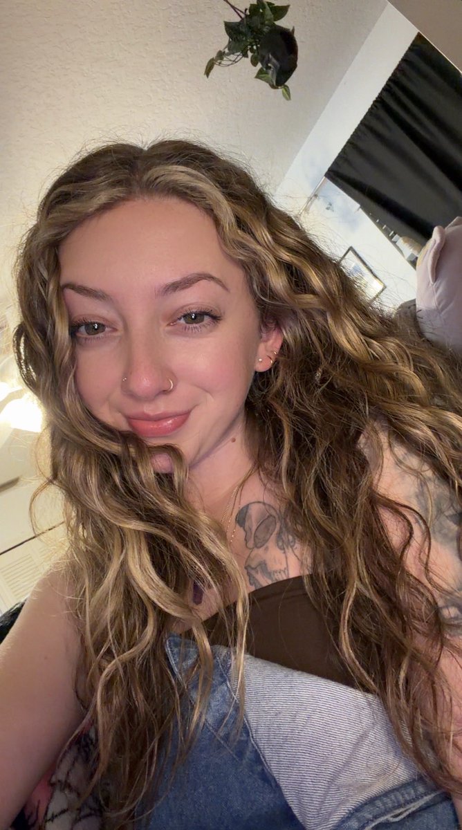 UG Em 🌺 SND Queen 👑 tweet media