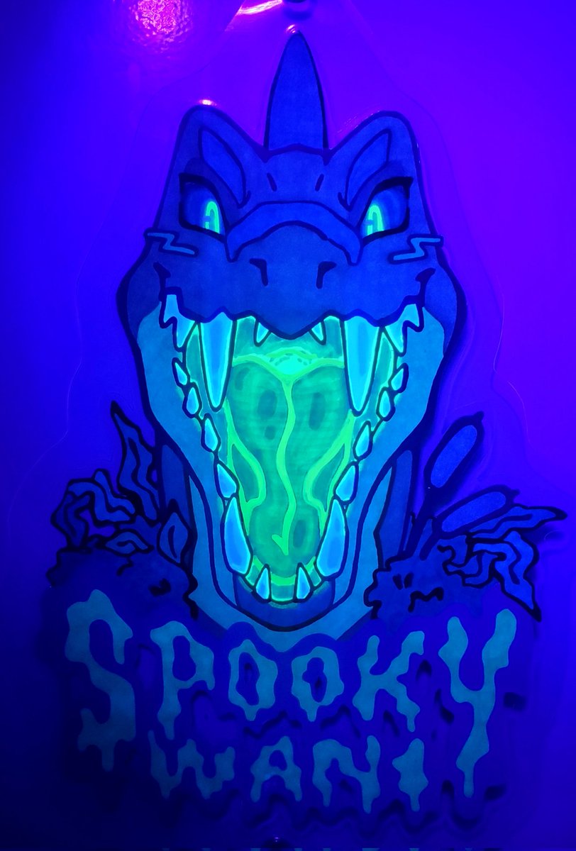 meatvomitt's tweet photo. + BONUS i like how the blacklight effect turned out with this one https://t.co/lDPVPrxppL