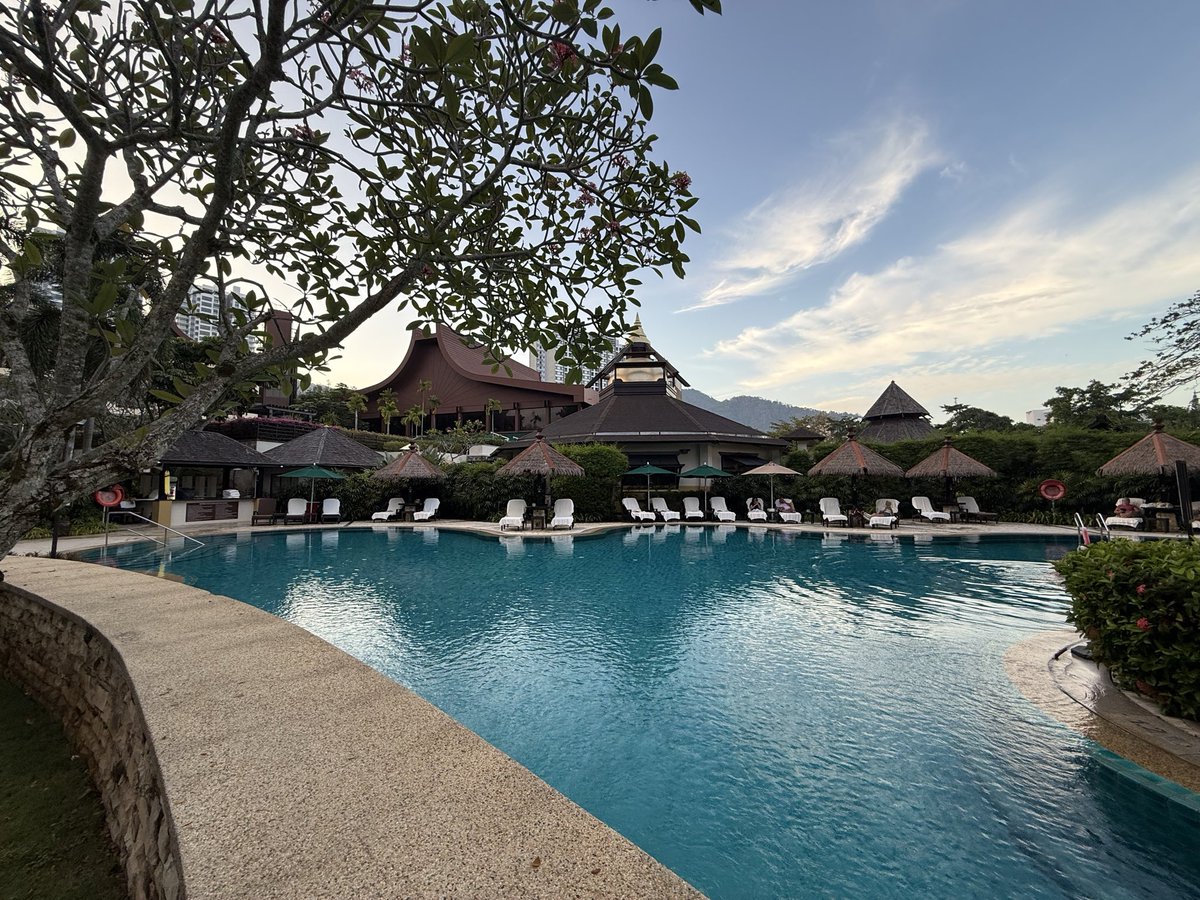 Martyn Hanlon tweet media