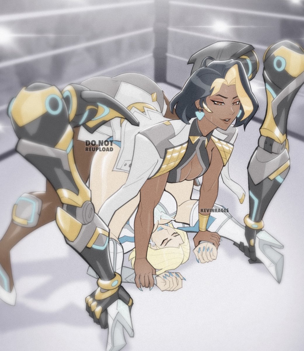 Domina 🥨 Emma Frost