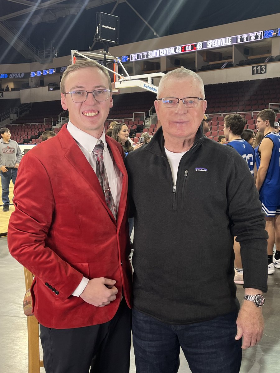 I got to see some great basketball while working with KCMC Sports. Cameron and their whole crew are as good as it gets at streaming high school sports. SPIAA tournament never disappoints.