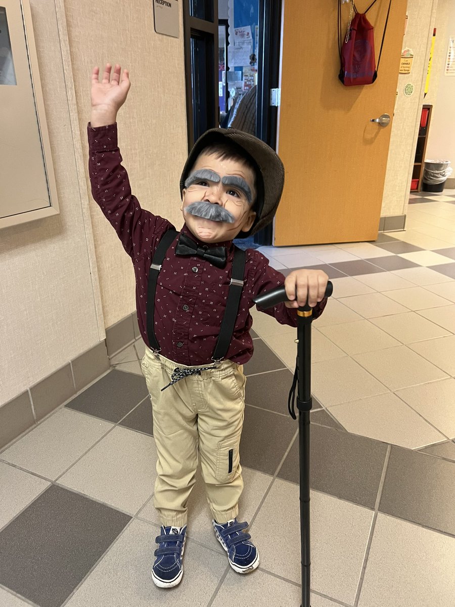 MaryHolleyElem1's tweet photo. Our youngest to oldest- PK - 3rd grade all aged gracefully for the 100th day of school! π― #100thDayOfSchool #ThirdGrade
@FBISDEarlyChild https://t.co/orpDDDL539