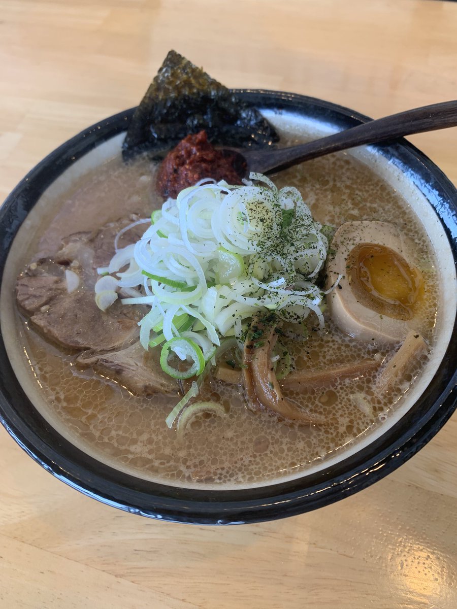 fujishouseimen's tweet photo. 辛味噌ver.2はじめました✨️
前回と見た目は変わりませんが、味は変えてます😆
お楽しみください！ https://t.co/0YWnkXuLvq