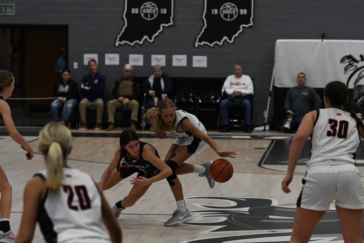 bchsathletics23's tweet photo. The Lady Braves defeated Southwestern 43-29 to advance to the sectional championship tomorrow night at 7 PM! 🏀 https://t.co/JD6h604eyf