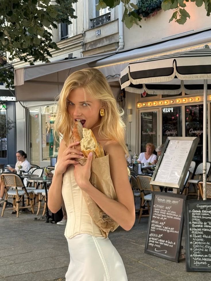 alecttrona's tweet image. Save blondes, not refugees.