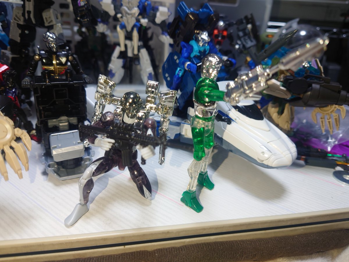 新旧スパイコンビ！ スパイミクロマンのフックはスパイマジシャンにも