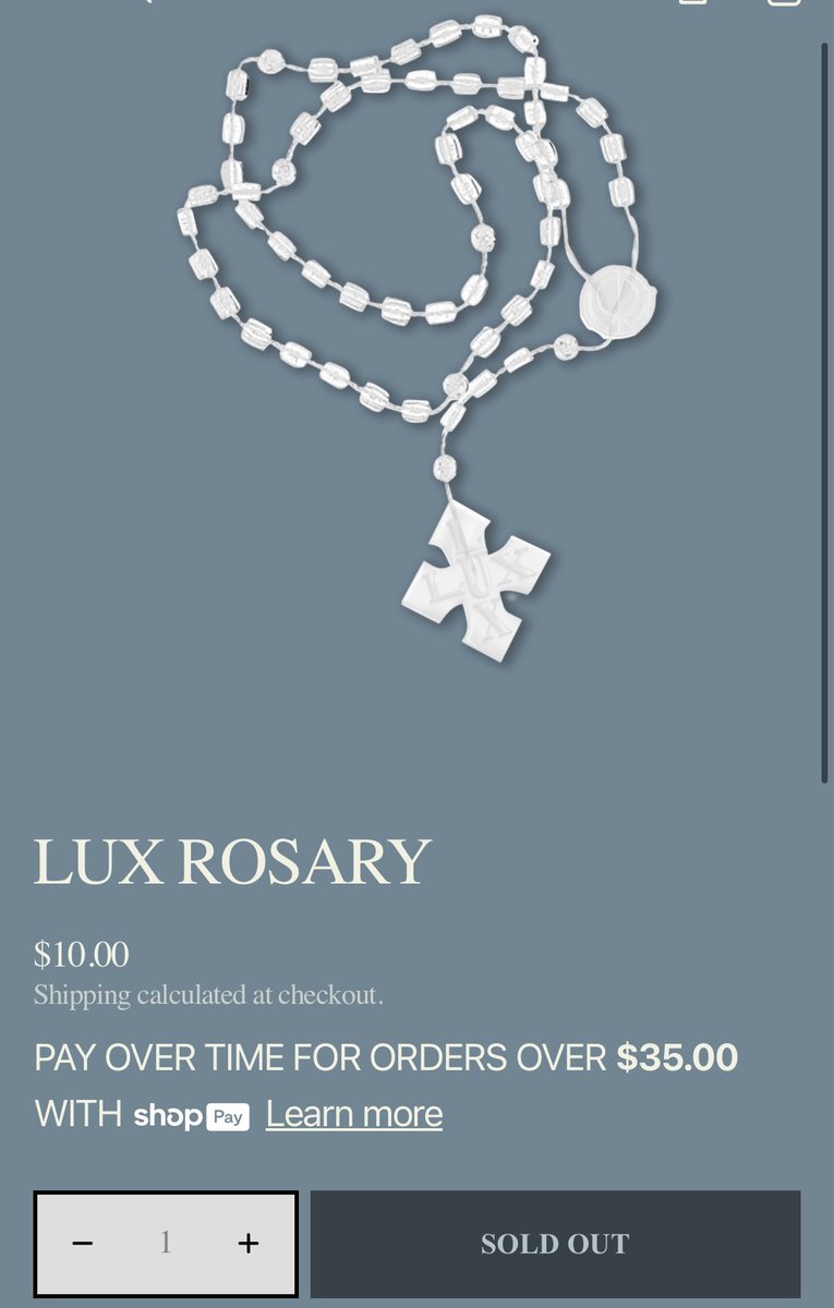 IzzyRosa216's tweet image. was finally excited to get my lux merch just for it to come in like i ordered it off of temu……..you cannot be serious this is beyond disappointing @hola_rosalia