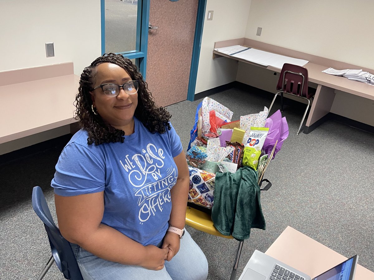 Thompson Elementary tweet media