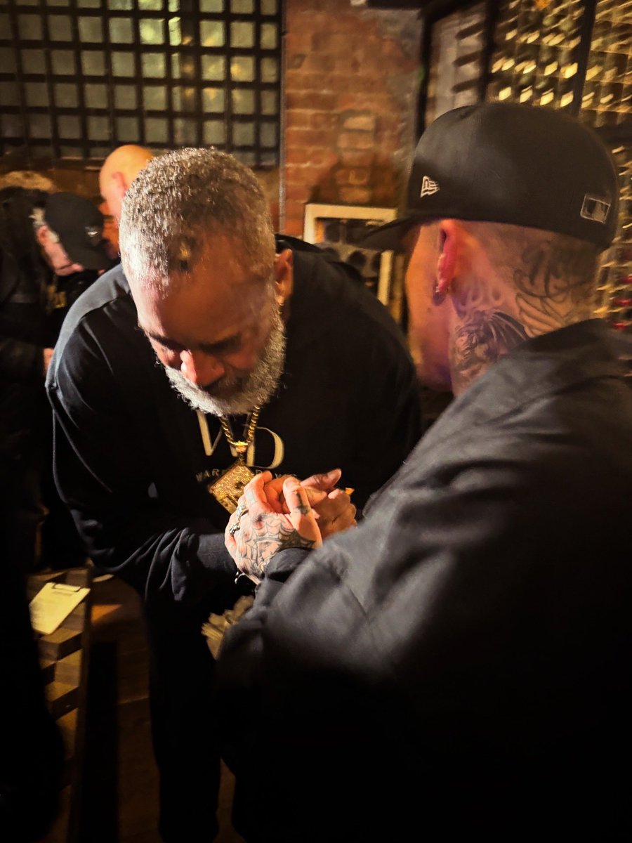 In the presence of an OG. 

Thank you for the hospitality and love to the DOC and crew for having me tonight 🖤🙌🏽👊🏽

Let’s get to work.. 🥁👊🏽