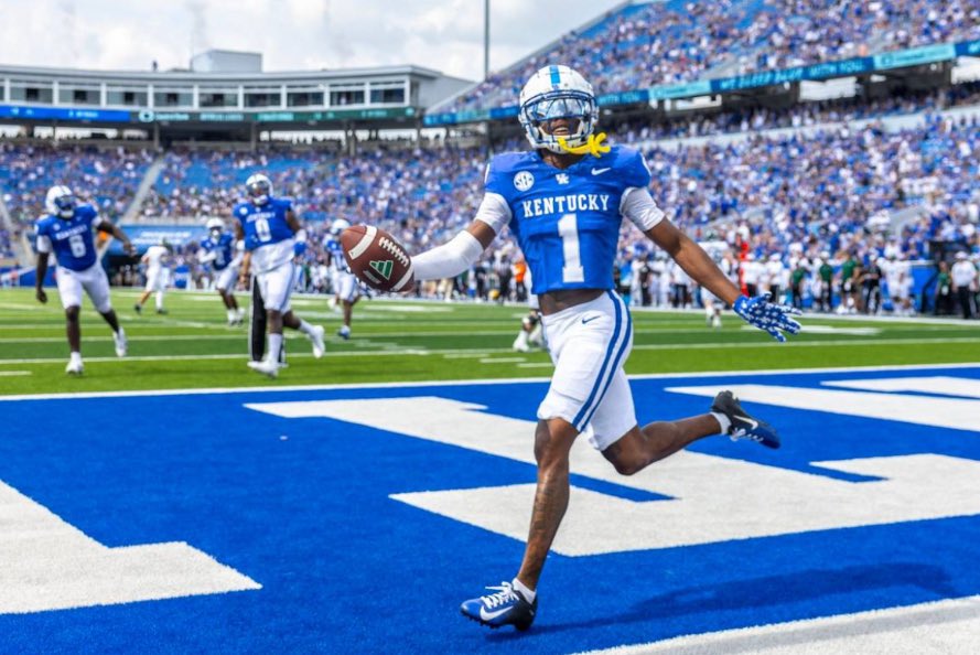 Israel Hammons tweet media