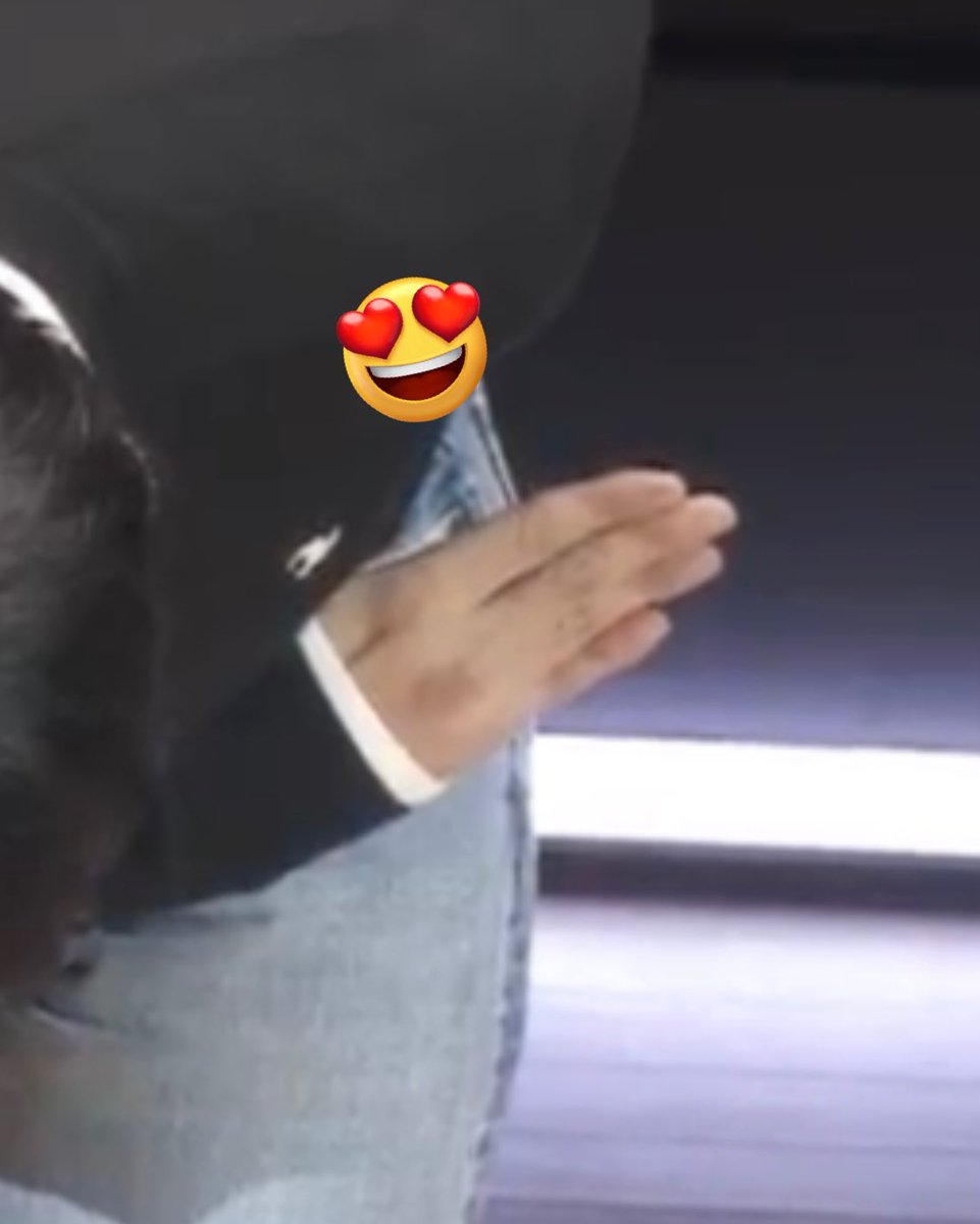 RT @WithY31022795: 最後のご挨拶が可愛いかったな ユノらしく指まで