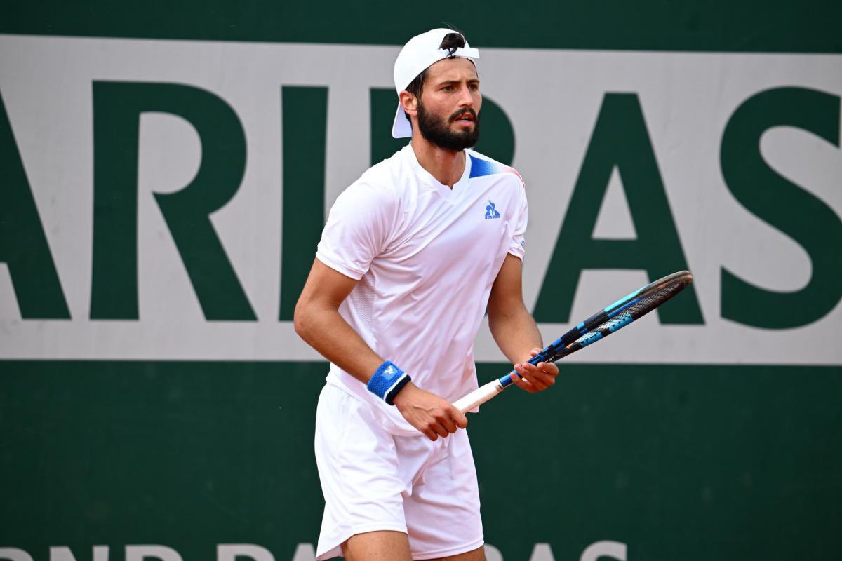 Bobby Locks 😈 tweet media