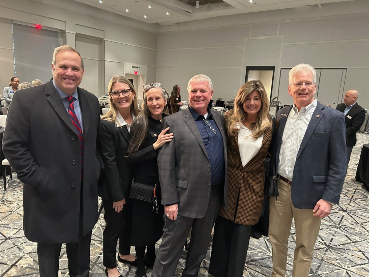 1fultonthorne's tweet photo. It was so great to hear from Mayor Gilvin at the Alpharetta State of the City event yesterday! Great conversations about our region’s growth, opportunities, and how we can continue working together to support a thriving business environment across Fulton County. https://t.co/zxX0gti0z6