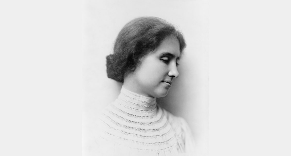 RyanJohn___'s tweet photo. Have Eric Nam and Helen Keller ever been seen in the same room at the same time? #TheTraitors #TheTraitorsUS https://t.co/jUCkgZfkRO