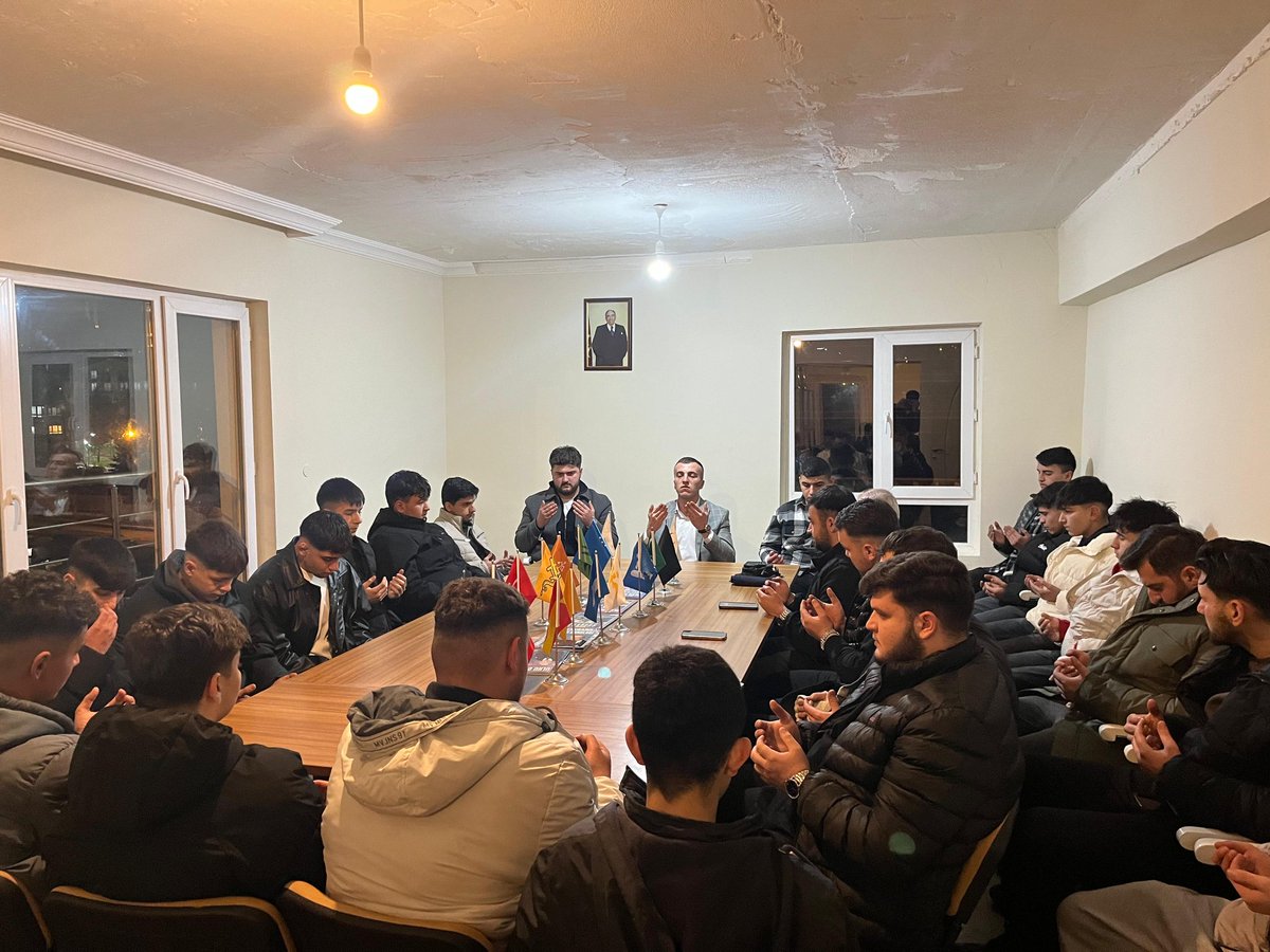 ankaraulkuocak's tweet photo. Ülkü Ocakları Ankara İl Başkanlığı olarak; Kahramanmaraş merkezli asrın felaketi olan 6 Şubat depreminde hayatını kaybeden vatandaşlarımızın ruhları için, tüm ilçe ocaklarımızda Kur’an-ı Kerim tilaveti gerçekleştirilmiştir. https://t.co/8pDkeNSMhE