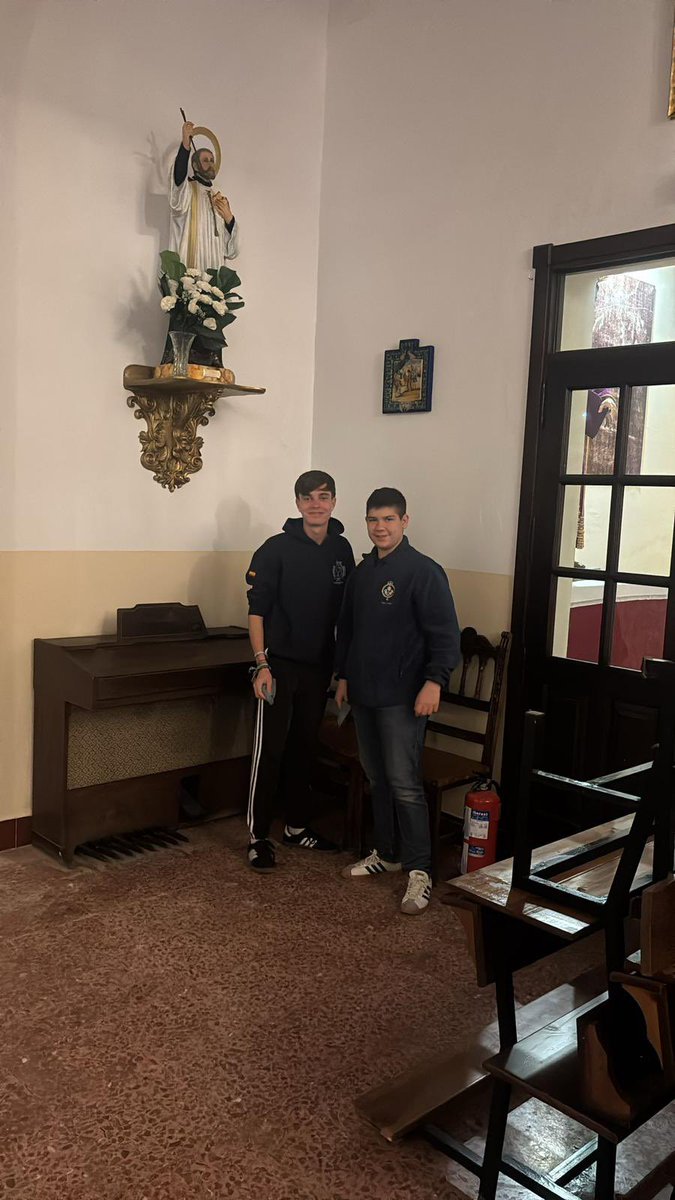 DNBellavista's tweet image. Esta semana han comenzado las obras en el interior del Templo. Hoy nuestros hermanos se afanan en limpiar la Parroquia para prepararla para la actividad parroquial del fin de semana. 
Estamos cargados de ilusión ante la llegada de una especial Cuaresma.