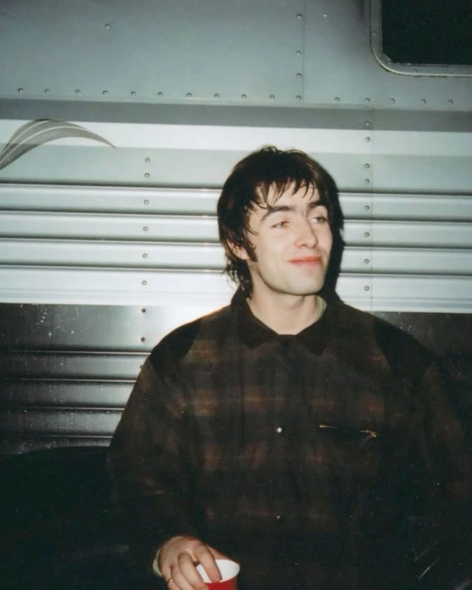 he’s such a cutie when he smiles he should do it more often
