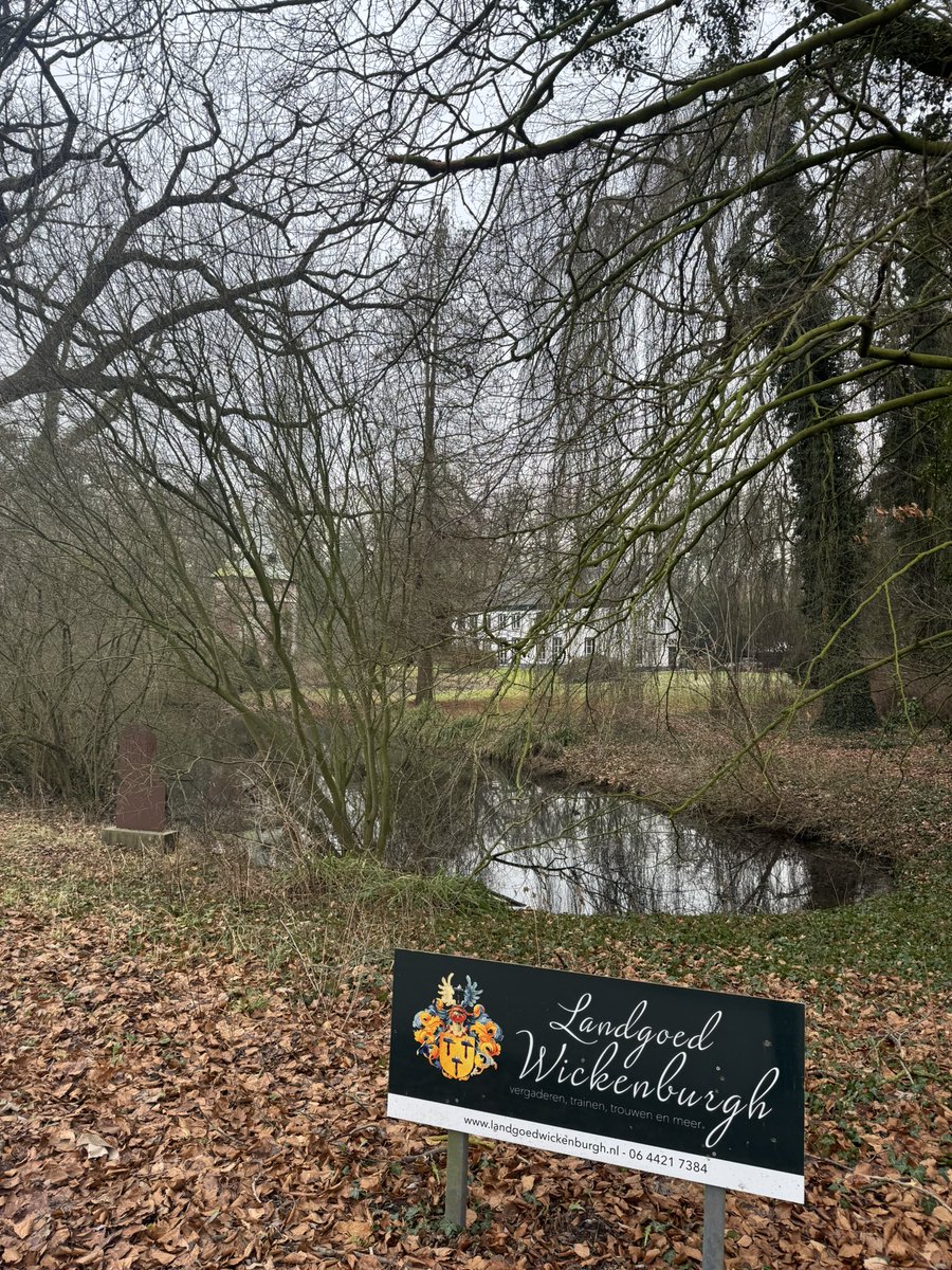 Burgemeester Röell tweet media