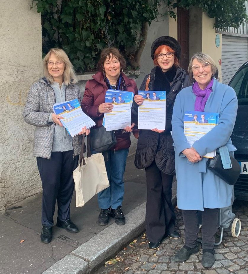 MoDem75013's tweet image. 🟠 Toujours plus de mobilisation dans #Paris13 📢🚜📫📭🚀🗳️

📣 Bref le 15 et 22 mars #JeVoteUtile @PourDati2026 et @jb_olivier 

#OnLâcheRien #Rassemblement @MoDem_Paris @LRepublicains75 @paris_udi &amp;amp; tous nos amis du #SocleCommun ✌️🤩👍
#TAEM #Ensemble 💙❤️