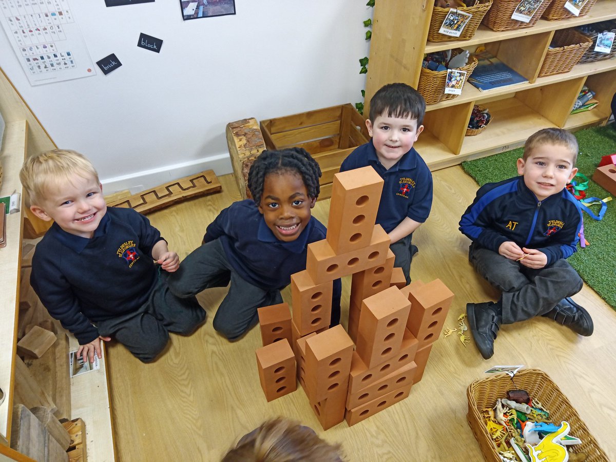 @MrsRSGC tweet media