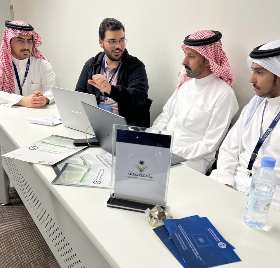 عمادة شؤون الطلاب tweet media