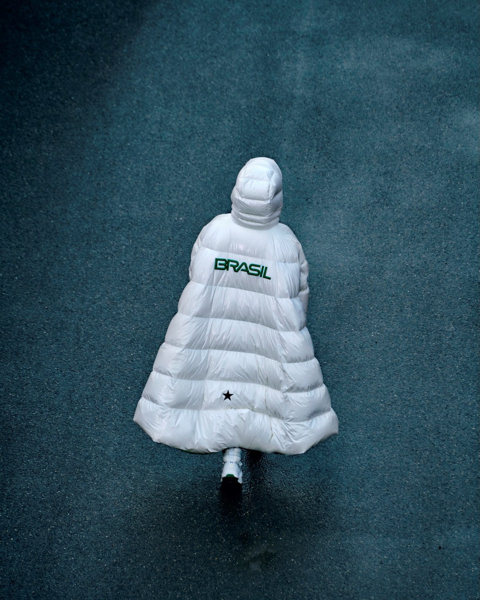 ADORE this uniform by ✨️Moncler x Oskar Metsavaht✨️ for Team Brazil 2026 Winter Olympics Opening Ceremony.🪡