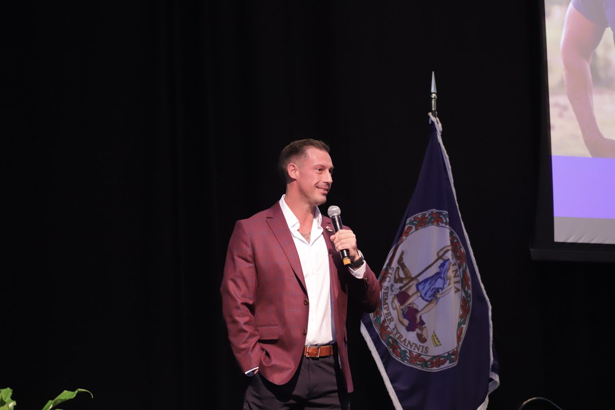 ALA_National_HQ's tweet photo. Johnny “Joey” Jones shared a raw, uplifting message at the 2025 ALA Conference, reminding the force that resilience, gratitude, and purpose can carry you through anything.
Take a little inspiration with you! Read here: https://t.co/oNT3rHSaJV
#militarycommerce #militarynews https://t.co/y8Zdqljmzd