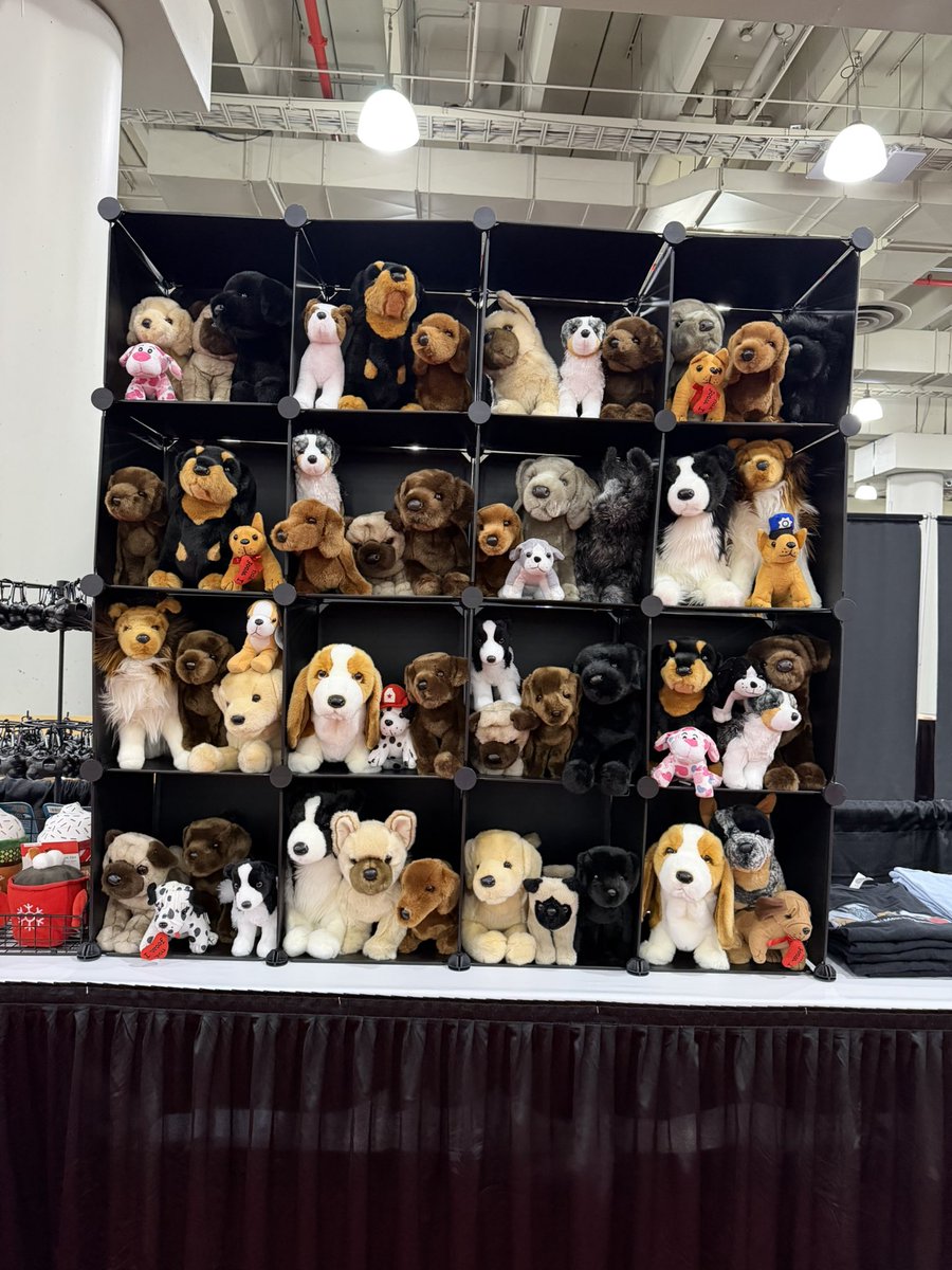 MurbeBoxers's tweet photo. Are you heading to the Javits this weekend for the AKC Meet the Breeds?

If so, enjoy this sneak peek of what there is available in the Meet the Breeds Gift Shop!

We look forward to seeing you this weekend for wonderful educational experience. https://t.co/DJc6GF5wf5