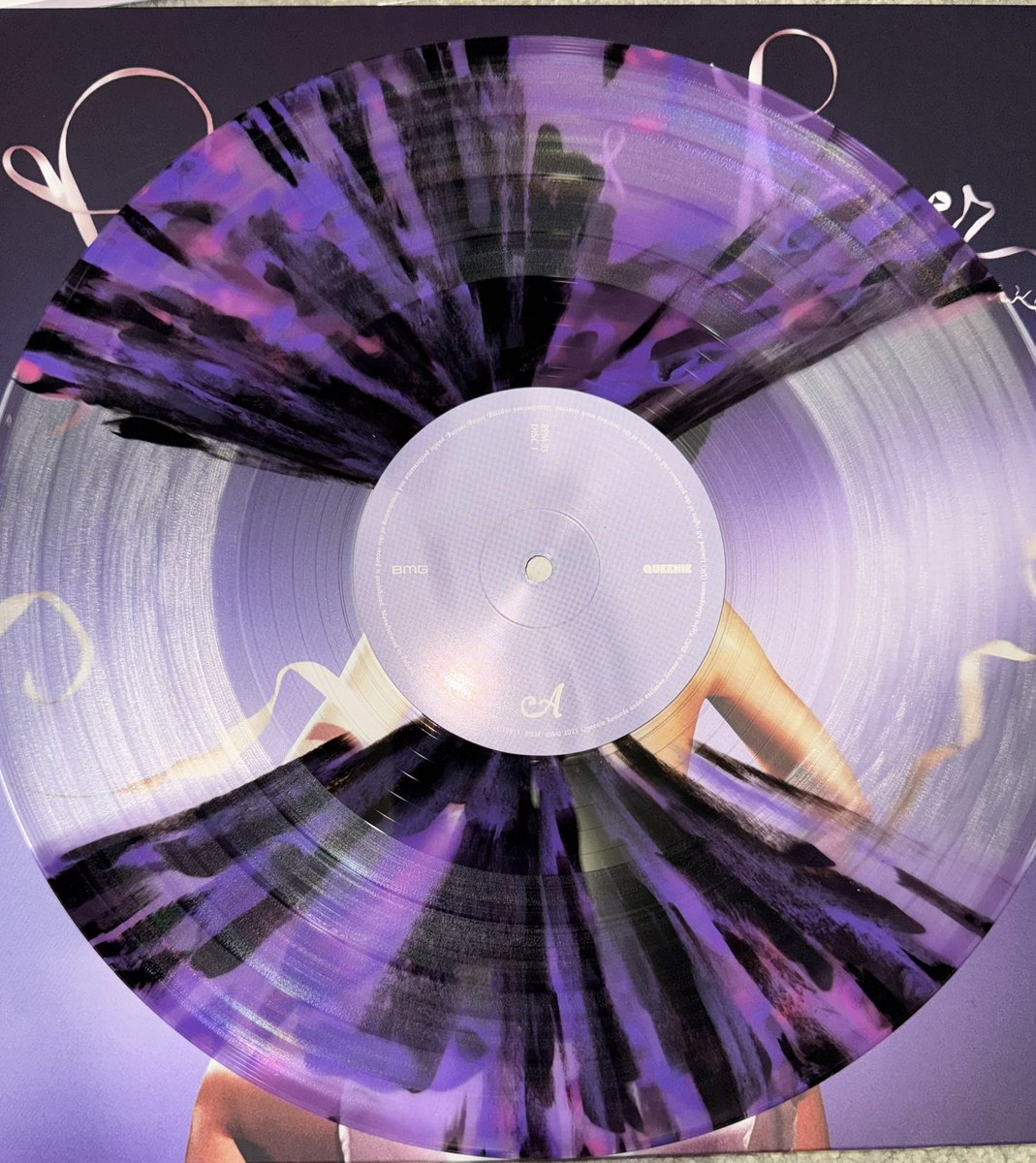 frootbrina's tweet image. i fear marina has the prettiest vinyls 🥹