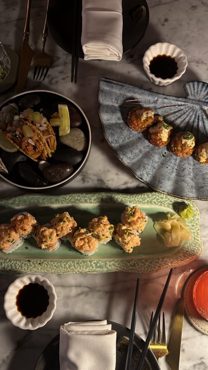 R (@rxll_w) on Twitter photo 