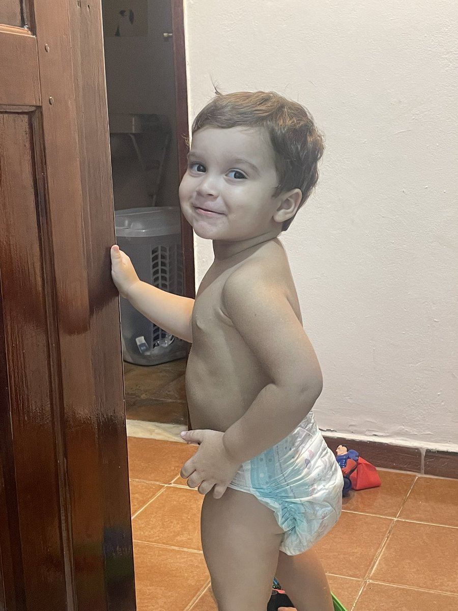 thaysborboleta's tweet photo. Eu tenho uma boneca e um príncipe. 🩵🩷 https://t.co/WYOF4YwyWb