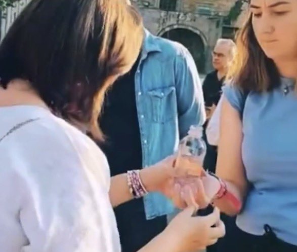 <a href="/XochitlGalvez/">Xóchitl Gálvez Ruiz</a> Usted hizo algo MUCHO PEOR!!!

Los mexicanos tenemos memoria #TantitaMadre