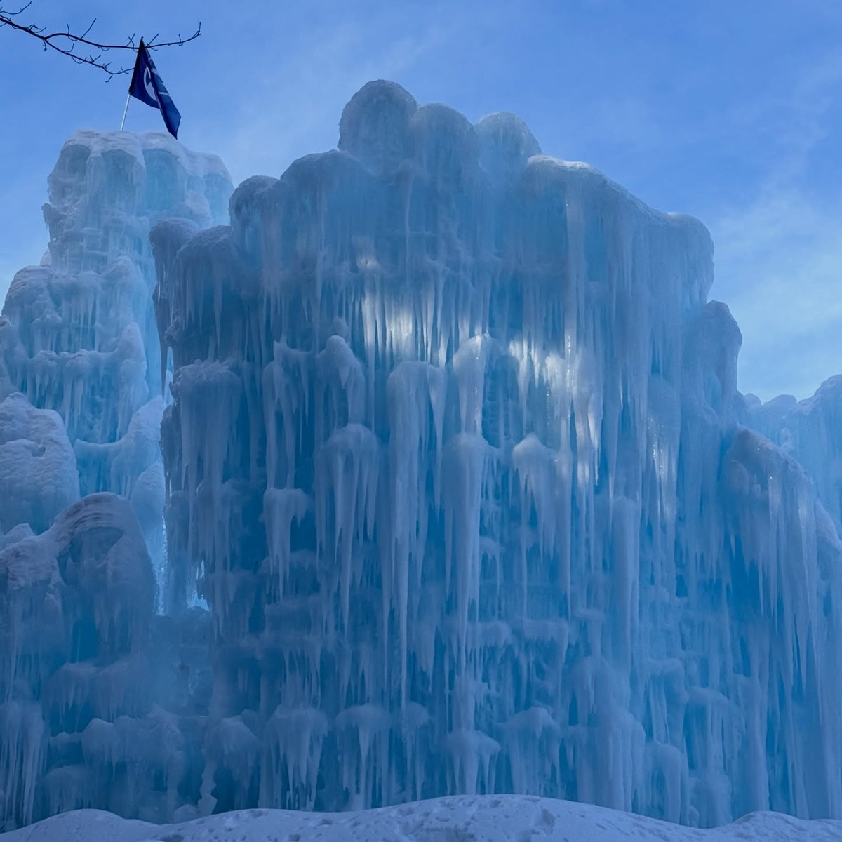 Slow Magic tweet media