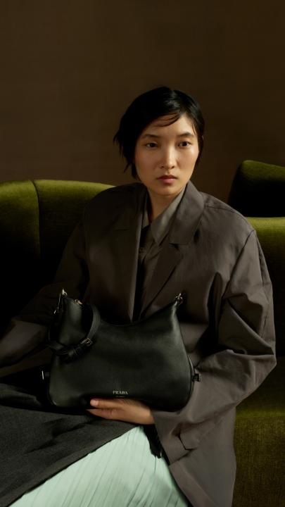 プラダ セレブ 高級 フェス お祭り クラブ 普段着 カジュアル お出かけ