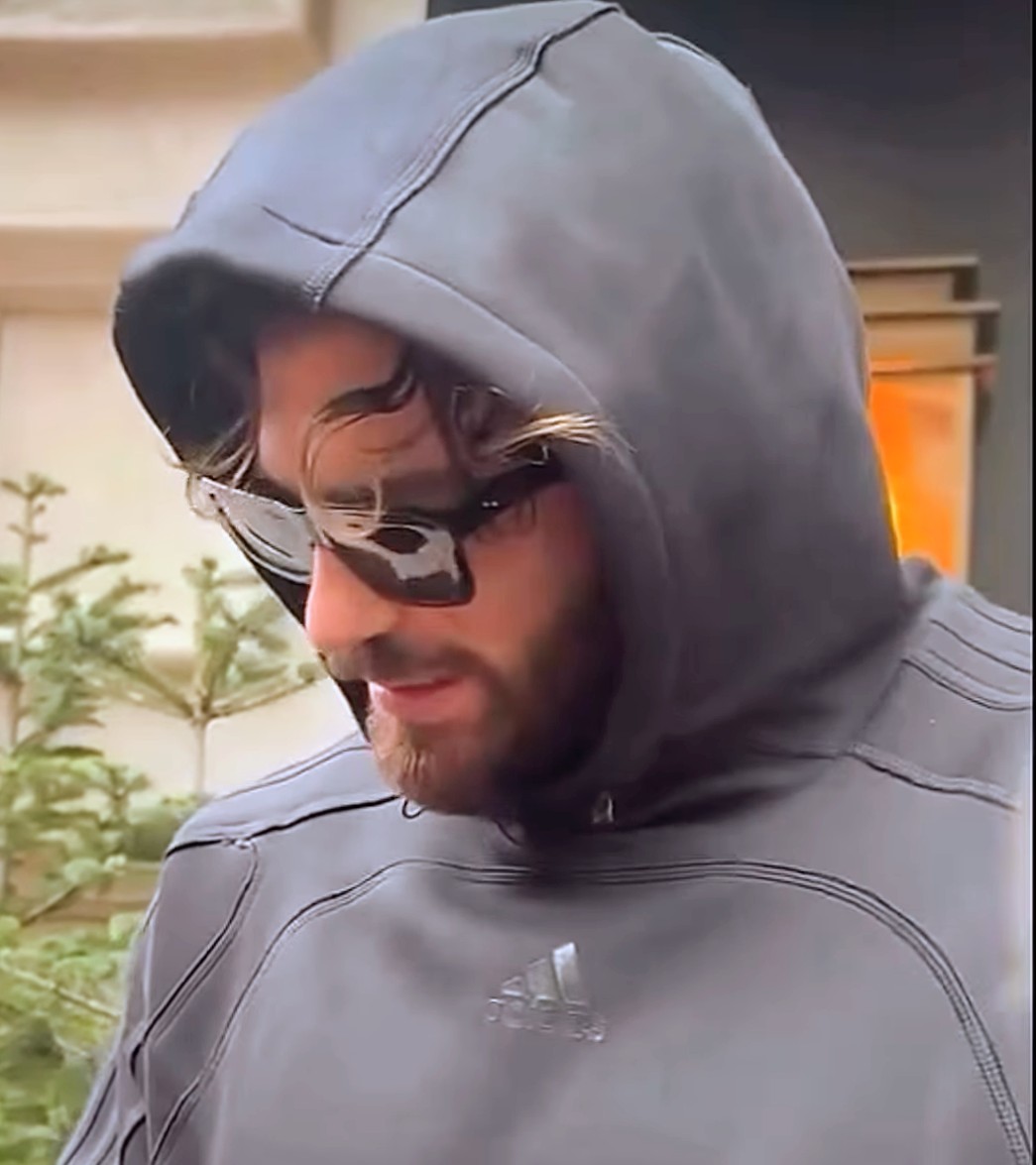 Esos rulos rebeldes! 🔥
Buen viernes, qué gusto verlo!  Verdad! !!
#CanYaman