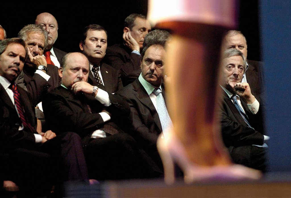 Randall 🇺🇦 (Montaña Plana) (@nachogandiglio) on Twitter photo 