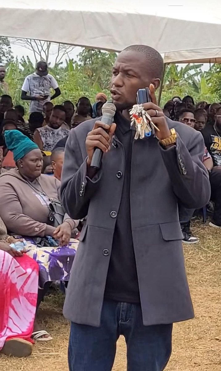 But what does holding many keys mean , I come in peace ✍️