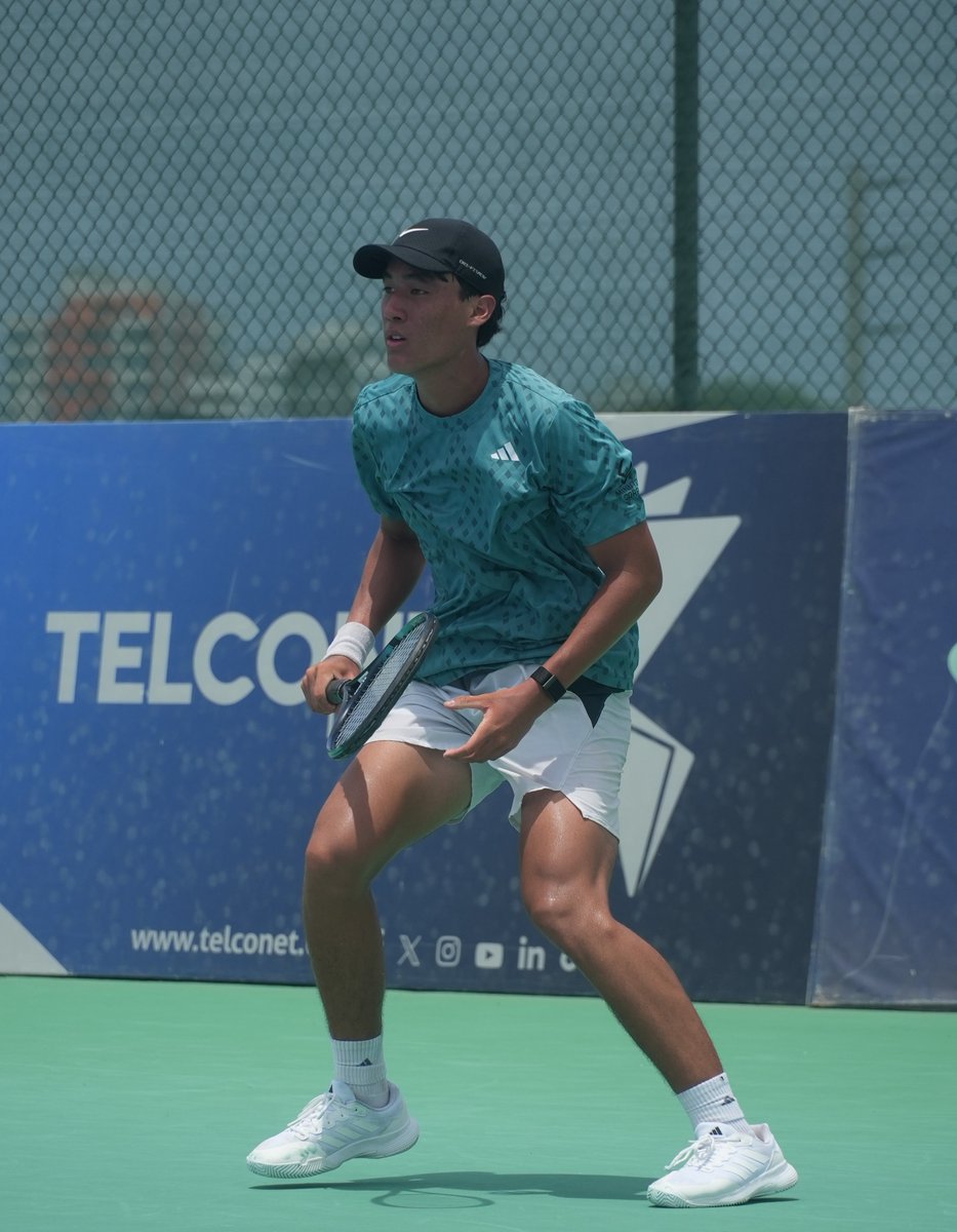 De remontada a la final.
El ecuatoriano🇪🇨 Lucas Yúnez (90 ITF) disputará el título del #ITFJunior J300 de Salinas🇪🇨 tras vencer 1-6 6-3 6-4 a Navneet Raghuram (100)🇺🇸
Sábado enfrentará a Michael Antonius 🇺🇸 actual #14 del mundo junior.
📸 FET
Lucas es auspiciado por #Minutocorp