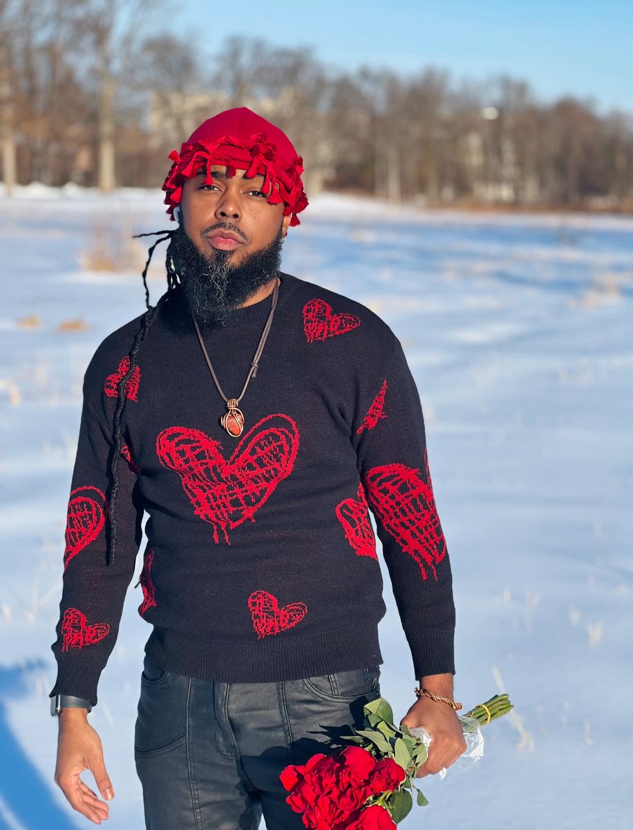 LoveYoDreadhead's tweet photo. 🫶🏽 I stepped into a new decade yesterday. 
🎈 https://t.co/BvoRBO4gdO