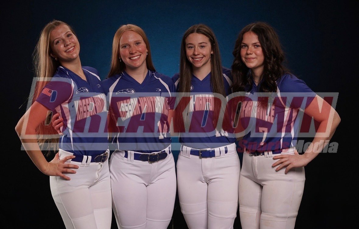 KometSoftball's tweet photo. Allie Graunke, Kylie Meyer, Emily Olson, and Grace Mann have been named Softball Breakdown Sports Players to Watch for the upcoming season!

#RollMets https://t.co/1UsT1xsZql
