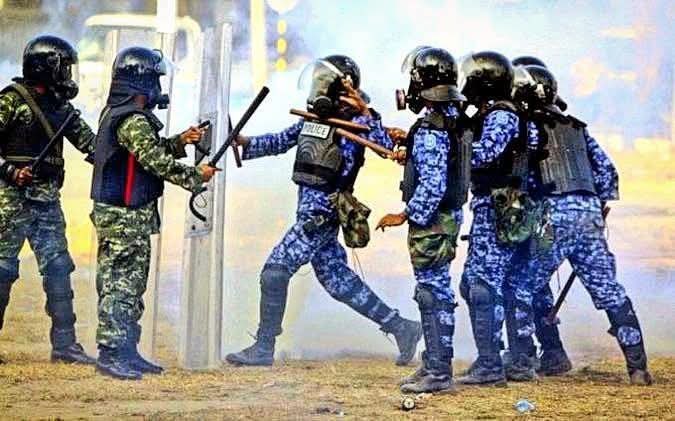 ބަގާވާތް މަކުއްވެރި ކުރަން
07/02/2012