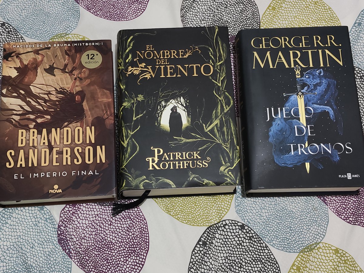 Más que libros, son mis sagas favoritas (aunque dos estén inacabadas 😅)