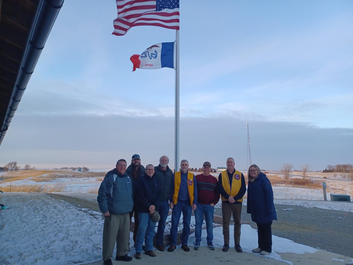 WinnebagoCCB's tweet photo. A hearty thank-you goes out to the Thompson Lions Club for donating $500 towards the installation of a flagpole at the Hanson Nature Center! We truly appreciate the donation and this new addition to our nature center! https://t.co/bIPC6NEOn4