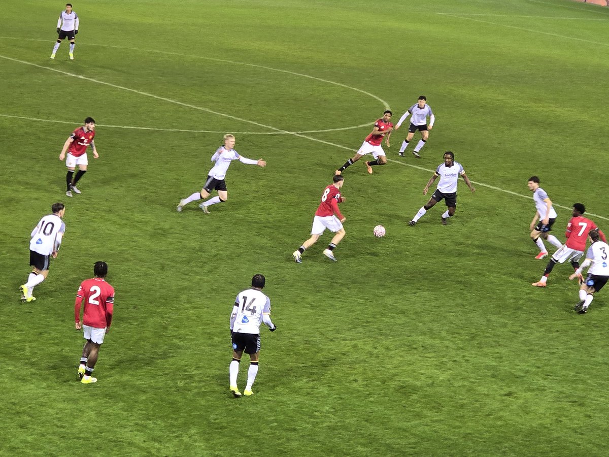 bennymufc's tweet photo. Manchester United 1-1 Derby County at FT:  Bradbury with United's goal 
#MUFC #MUAcademy #MUNDER #PremierLeague2 #ProgressWithUnityStadium #ManchesterUnited #ManUtd #Football #U21 #UnitedVsDerby #MU #LSV #PL2 🇾🇪🇾🇪🇾🇪 https://t.co/Z04s4s2GOg