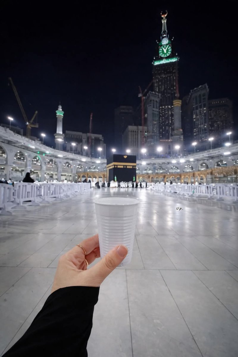 MoroJoe2's tweet photo. إن شاء الله يجي رمضـان وانـا مجبورة ❤️ . https://t.co/5Vw9BoIZBS