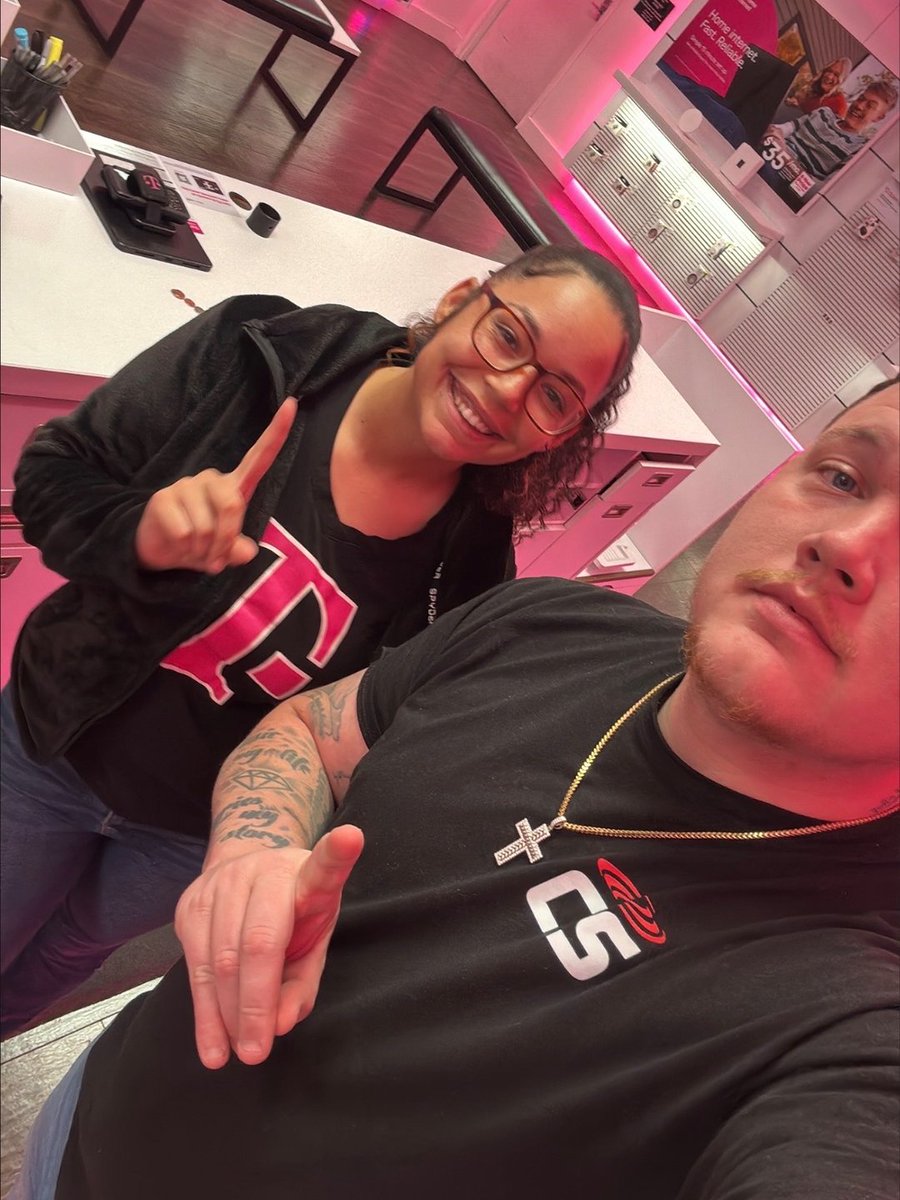 Connectivity Source tweet media